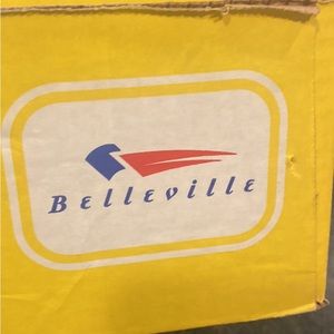 Military 600 gram thinsulate steel toe Gortez boots. Sage Green , never worn